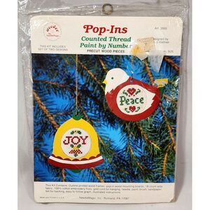 Woodee Needle Magic POP-INS counted thread paint by number CROSS STITCH ornament
